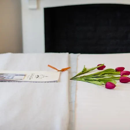 The White Queen 3* Bruges